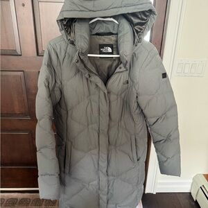 The North Face Women's Gray Puffer Jacket